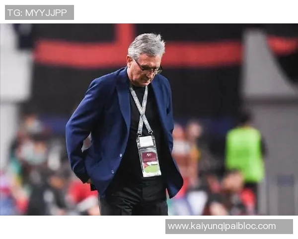 伊万谈国足战术革新：单后腰布局引领现代足球新趋势