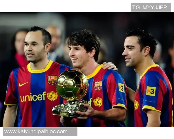 哈维亲自颁奖葡萄牙小将马特乌斯米德荣获U17世界杯金球奖